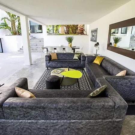 5 Chambres Avec Piscine サントロペ
